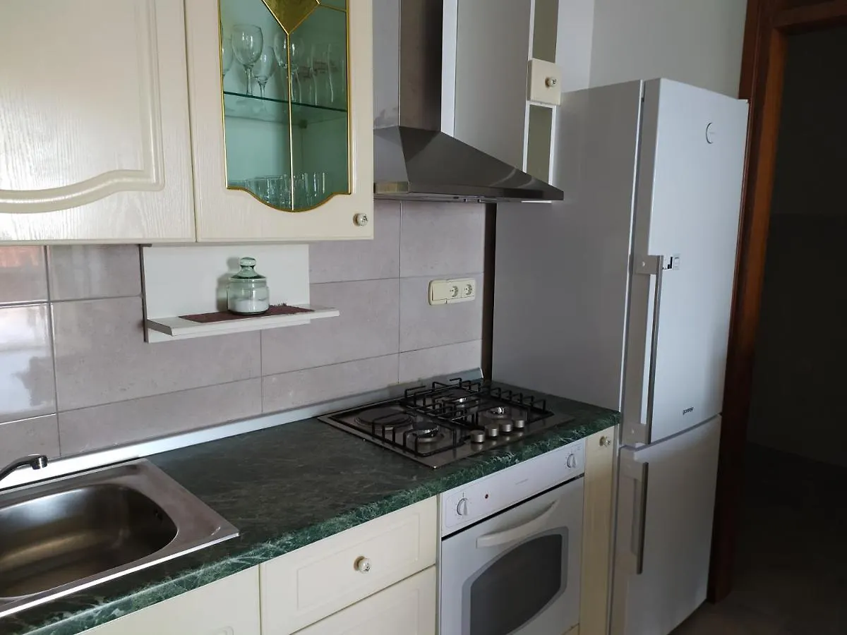 Apartments By The Sea Medveja, Opatija - 7722 ロヴラン