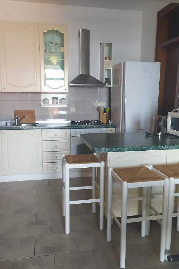 Apartments By The Sea Medveja, Opatija - 7722 ロヴラン